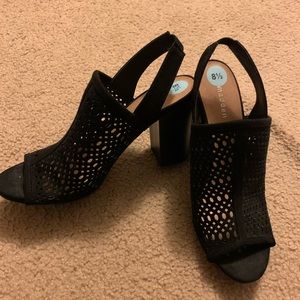 New Madden Girl Black Women Block Heel Shoes